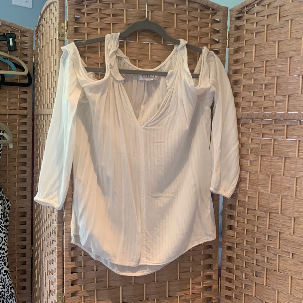 Velvet shoulder cut out blouse XS